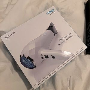 Instyler blow dryer